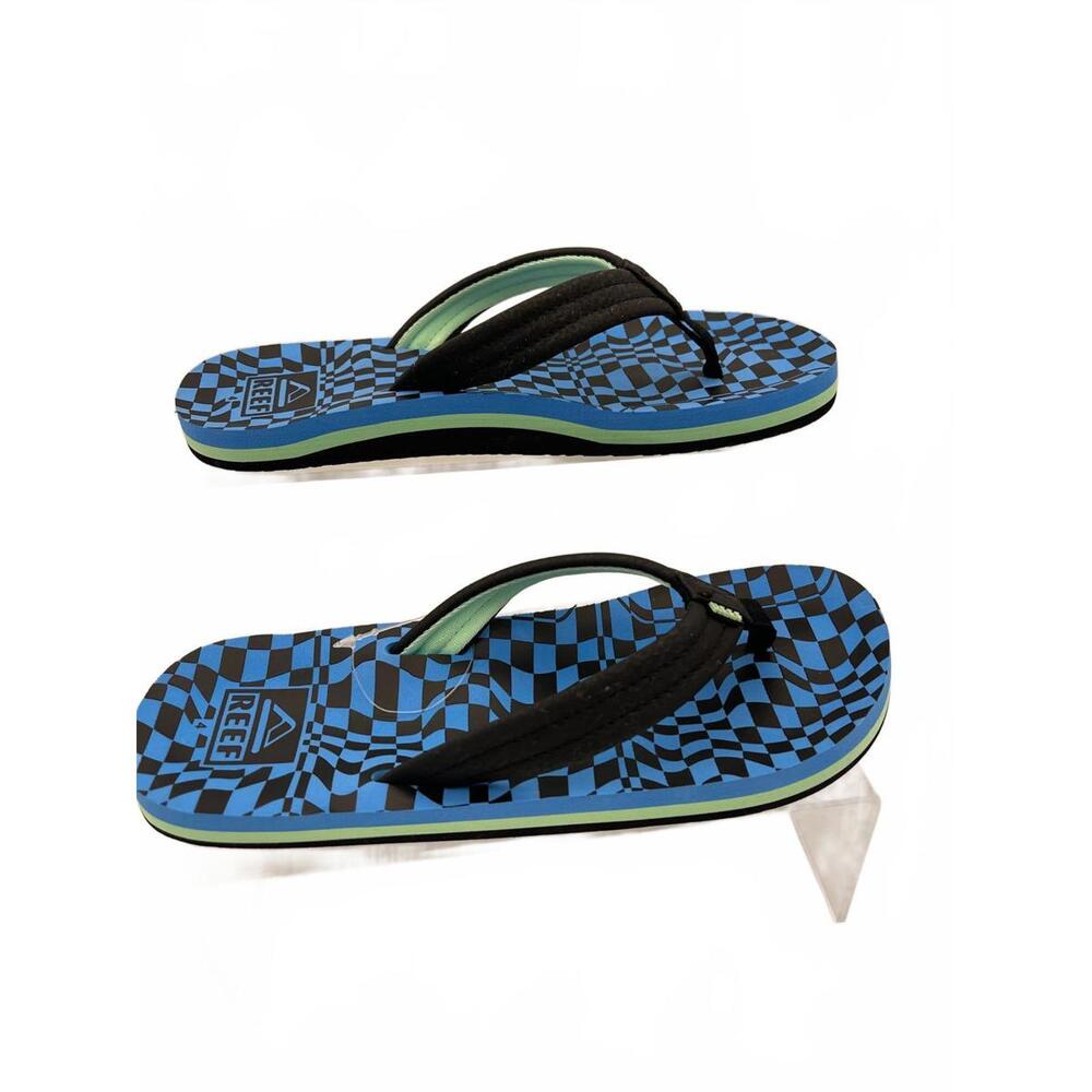 Reef Checkerboard Flip Flops - Stylish and Comfortable Size 4